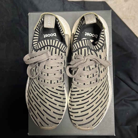 COPY - ADIDAS NMD R2 Primeknit in “Trace Cargo” mens 9 - Picture 6 of 9